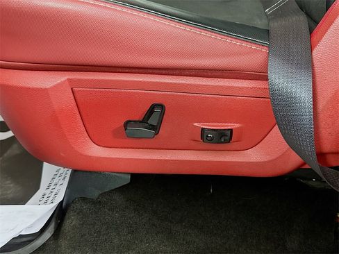 Used 2017 RAM 1500 Rebel w/ Luxury Group image 18