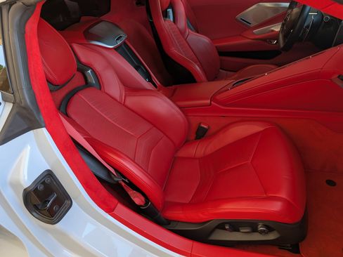 Used 2023 Chevrolet Corvette Stingray Premium Cpe w/ Z51 Performance Package RWD image 18