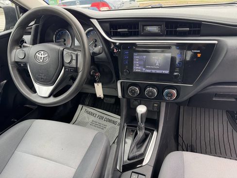 Used 2017 Toyota Corolla LE image 24