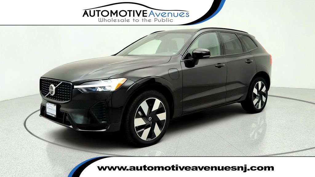 Used 2025 Volvo XC60 T8 Plus w/ Protection Package Premier AWD/4WD image 1