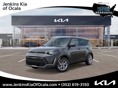 New 2025 Kia Soul LX