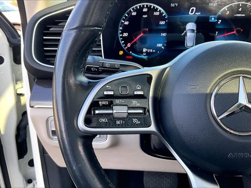 Used 2021 Mercedes-Benz GLE 350 4MATIC image 19