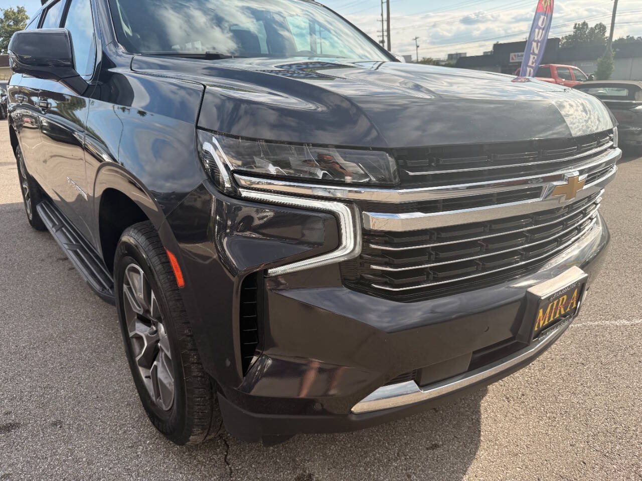 Used 2023 Chevrolet Suburban LT w/ Luxury Package AWD/4WD image 23