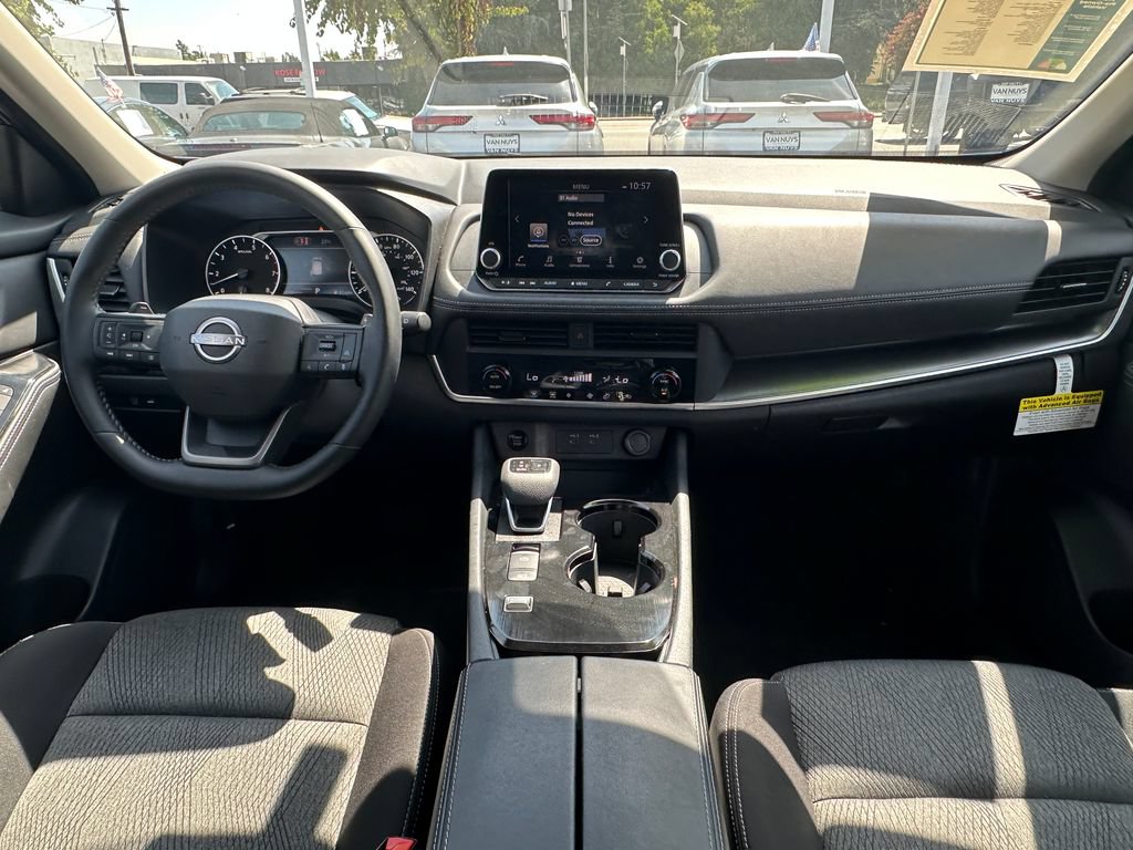 Used 2026 Nissan Rogue SV FWD image 19