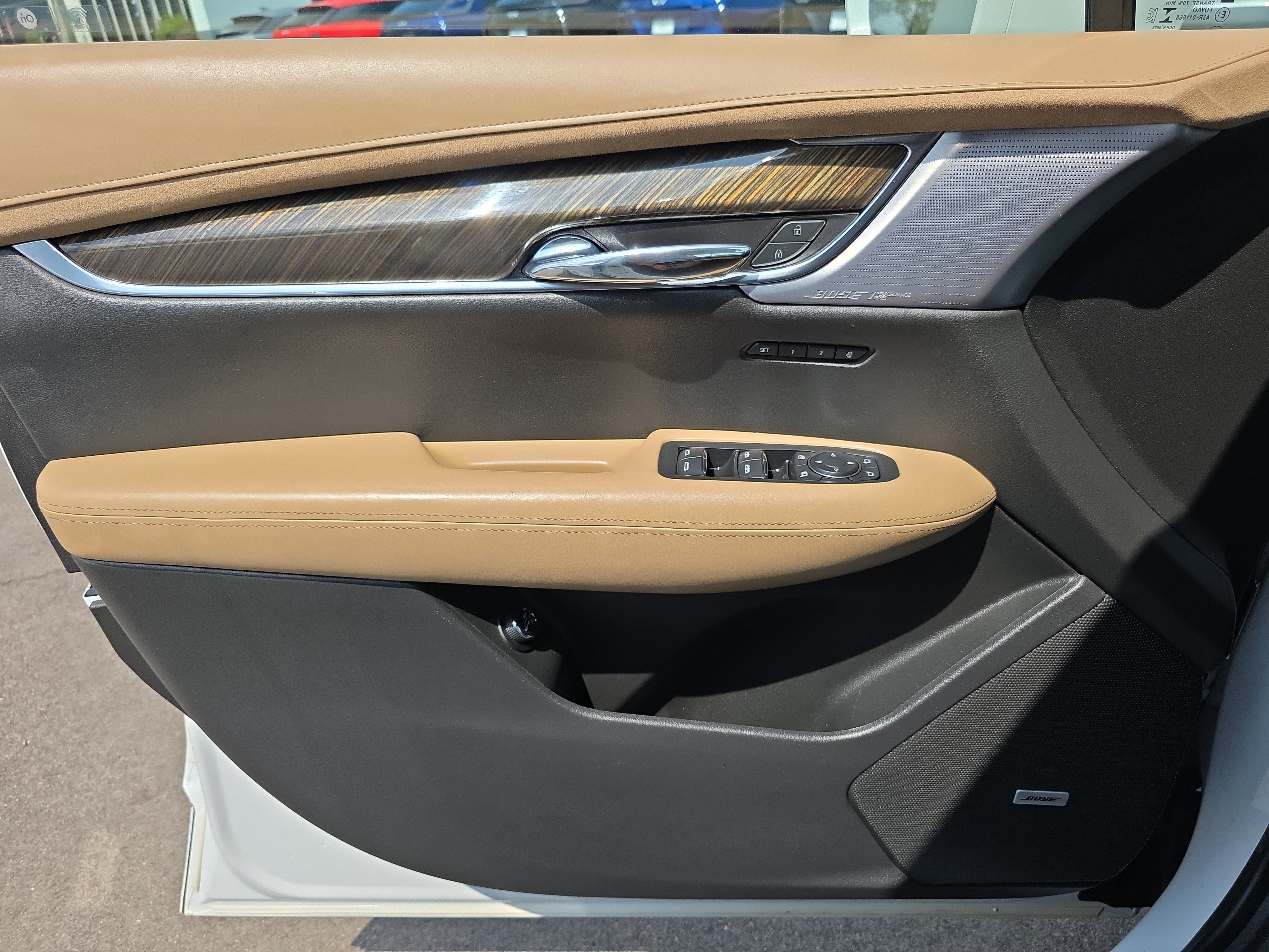 Used 2020 Cadillac XT6 Premium Luxury w/ Platinum Package FWD image 19