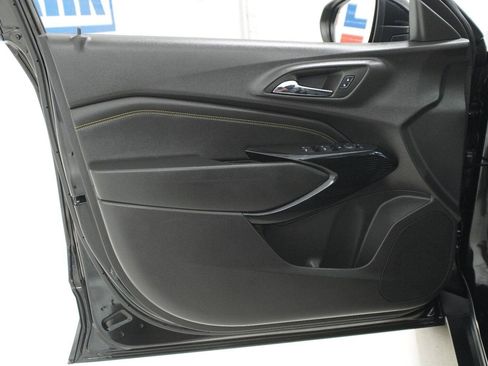 Used 2025 Chevrolet Trax ACTIV w/ Driver Confidence Package FWD image 20