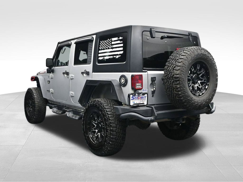 Used 2012 Jeep Wrangler Unlimited Rubicon AWD/4WD image 3