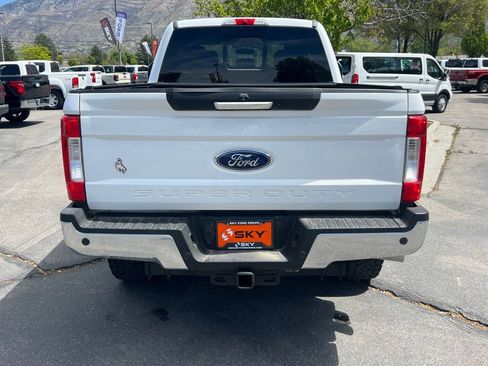 Used 2018 Ford F350 Lariat w/ Chrome Package AWD/4WD image 10