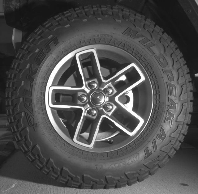 Used 2025 Jeep Gladiator Mojave AWD/4WD image 9