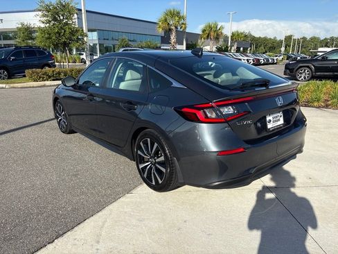 Used 2023 Honda Civic EX-L image 7