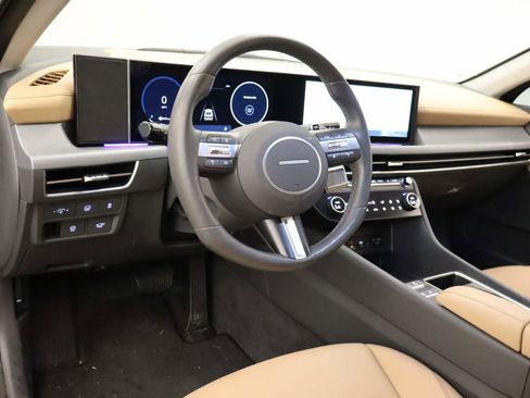 Used 2025 Hyundai Sonata Limited FWD image 14