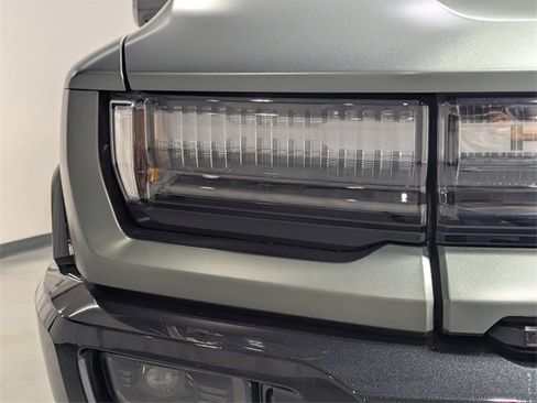 Used 2024 GMC Hummer EV 3X image 29