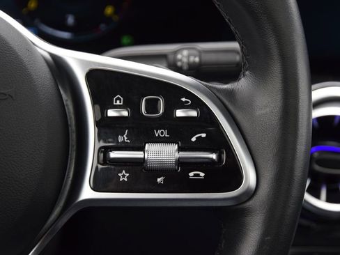Certified 2023 Mercedes-Benz GLB 250 image 25