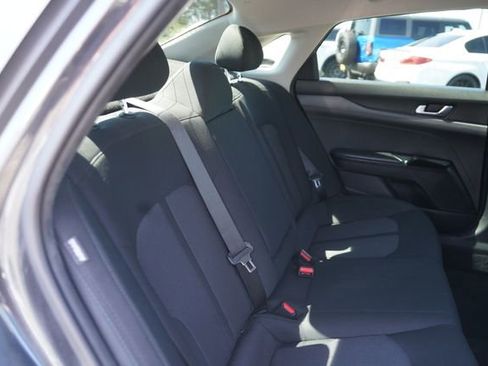 Used 2022 Kia K5 LXS FWD image 16
