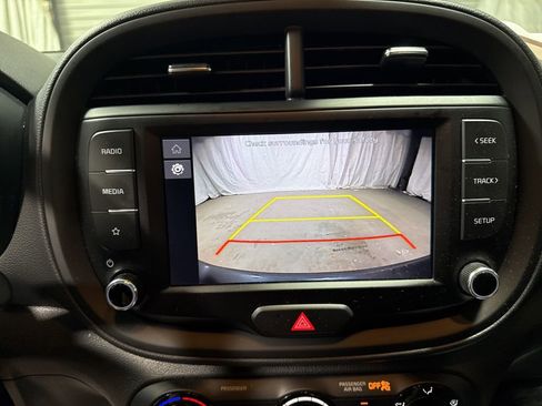 Used 2024 Kia Soul LX w/ Option Group 015 image 28