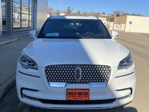 Used 2021 Lincoln Aviator Reserve w/ Equipment Group 210A image 4