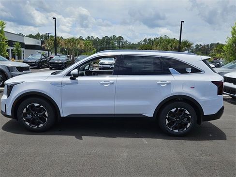 New 2025 Kia Sorento S w/ Panoramic Sunroof Package image 3