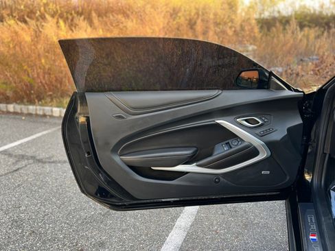 Used 2022 Chevrolet Camaro SS image 32