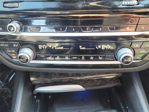 Used 2020 BMW 540i xDrive 540i xDrive w/ M Sport Package image 20