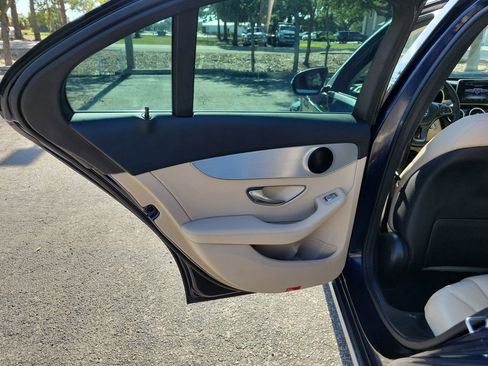 Used 2016 Mercedes-Benz C 300 Sedan image 14