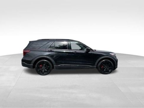 Used 2022 Ford Explorer ST w/ ST Street Pack AWD/4WD image 8