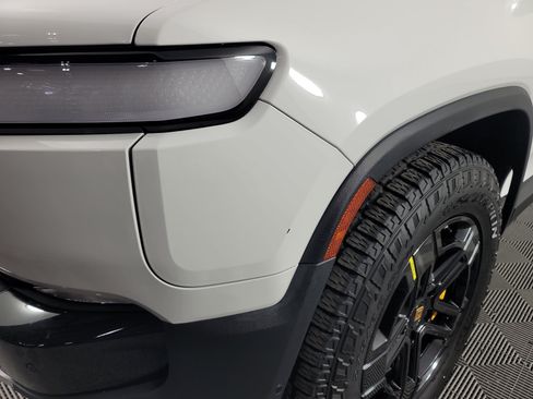 Used 2023 Rivian R1T Adventure Quad AWD/4WD image 33