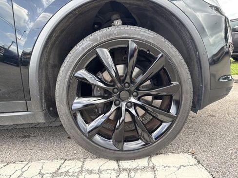 Used 2019 Tesla Model X 100D image 9