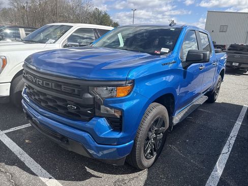 Used 2024 Chevrolet Silverado 1500 Custom w/ LPO, Dark Essentials Package image 7