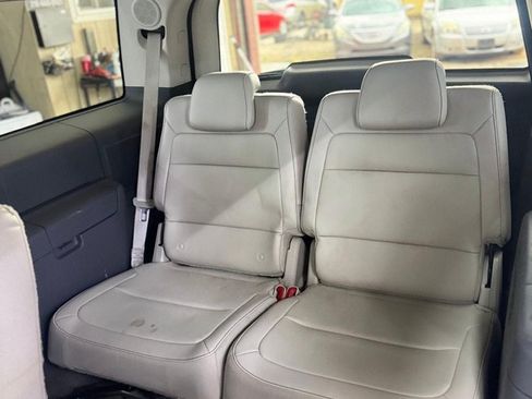 Used 2011 Ford Flex SEL w/ Rapid Spec Order Code FWD image 41