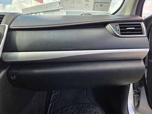 Used 2015 Toyota Camry SE image 42