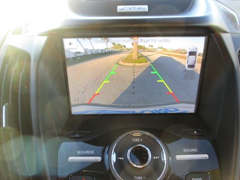 Used 2017 Ford Escape Titanium image 18