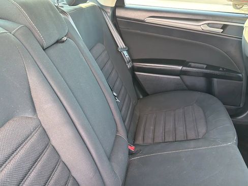 Used 2018 Ford Fusion SE w/ Fusion SE Technology Package FWD image 51