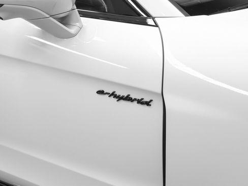 Certified 2025 Porsche Panamera Turbo image 16