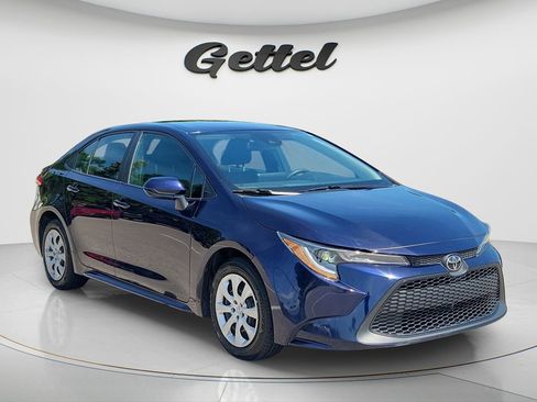 Certified 2022 Toyota Corolla LE FWD image 3