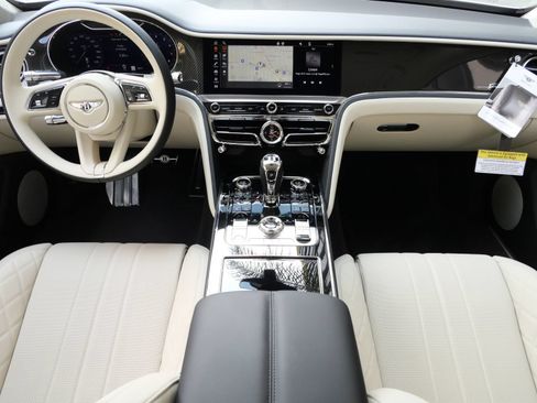 Used 2024 Bentley Flying Spur W12 AWD/4WD image 4