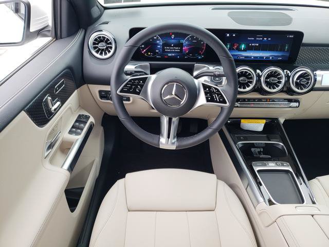 New 2025 Mercedes-Benz GLB 250 4MATIC image 19