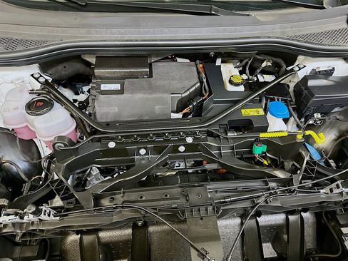 Used 2024 Audi Q4 e-tron Premium Plus w/ Premium Plus image 36