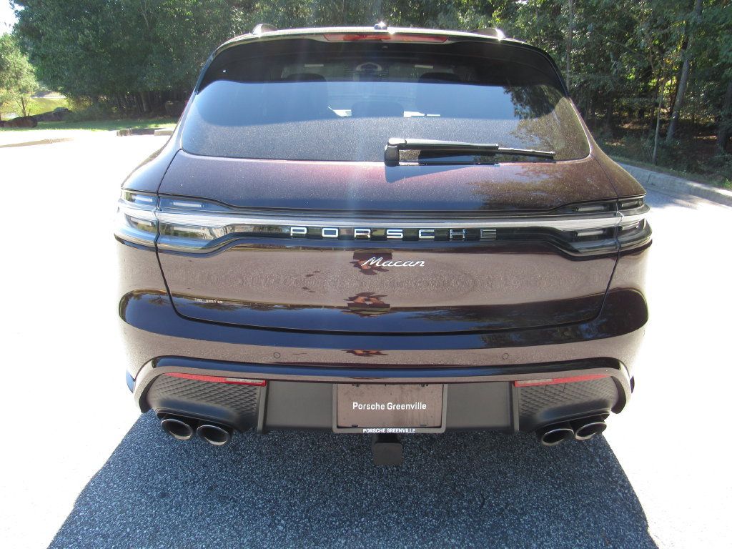 Certified 2026 Porsche Macan AWD/4WD image 6