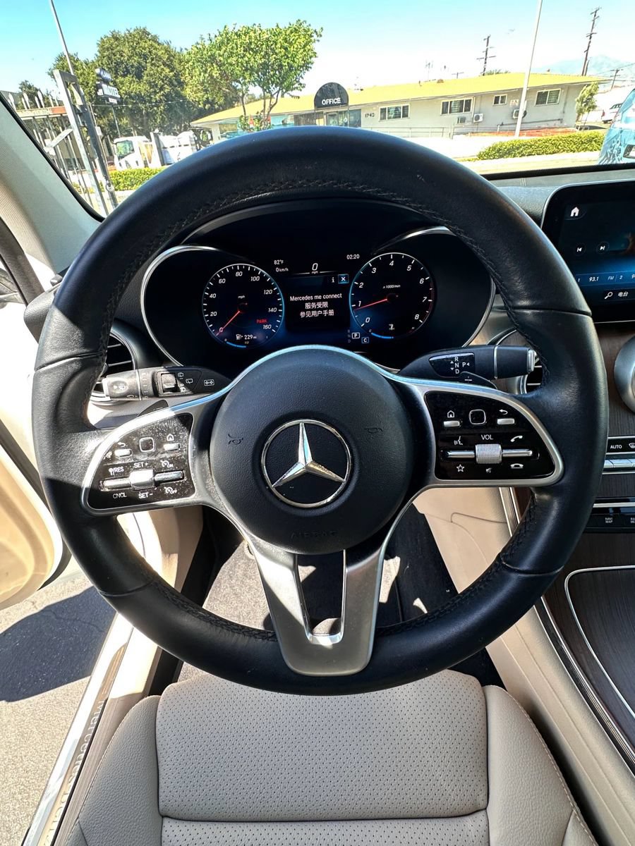 Used 2022 Mercedes-Benz GLC 300 image 6