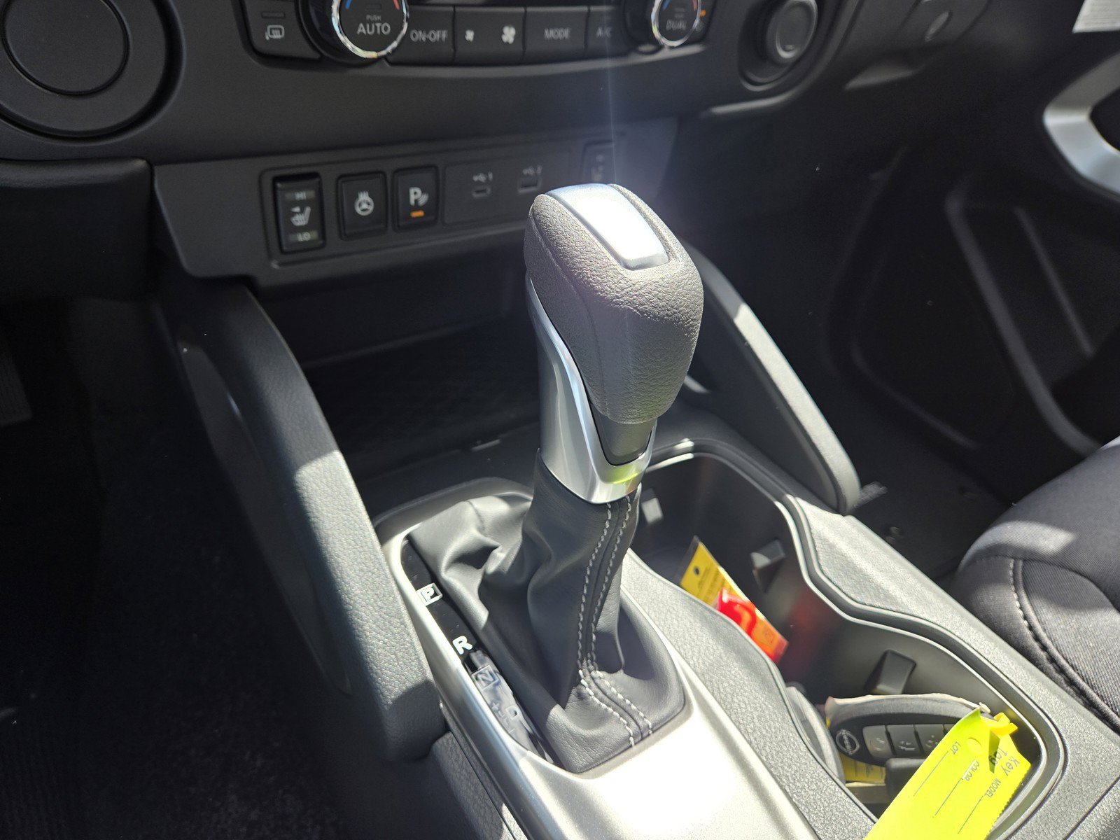 New 2026 Nissan Frontier SV w/ SV Convenience Package RWD image 15