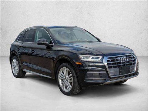 Used 2019 Audi Q5 2.0T Premium Plus w/ Premium Plus Package AWD/4WD image 3