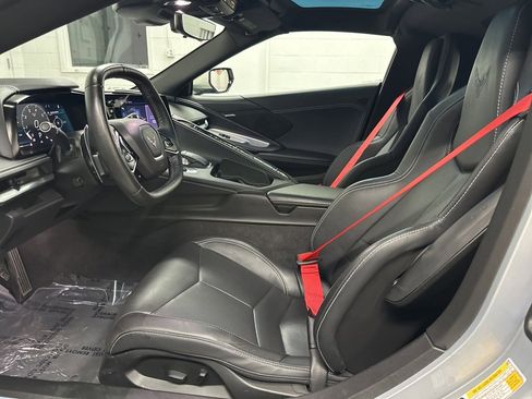 Used 2024 Chevrolet Corvette Stingray Coupe w/ Z51 Performance Package image 19