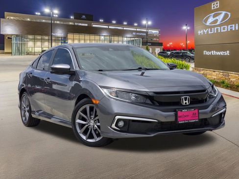 Used 2019 Honda Civic EX image 3