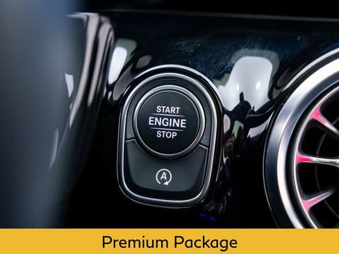 Used 2023 Mercedes-Benz GLA 250 4MATIC image 23