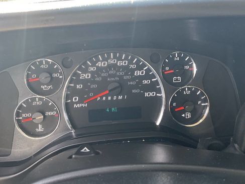 Used 2015 GMC Savana 2500 2500 3dr Cargo Van w/1WT image 11