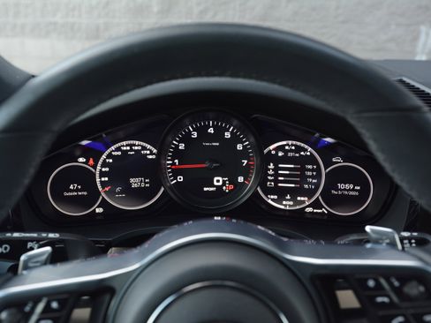 Certified 2023 Porsche Cayenne S Platinum image 18