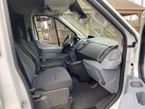 Used 2016 Ford Transit 150 XLT image 14