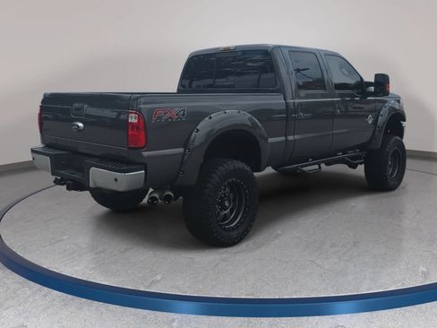 Used 2016 Ford F250 Lariat w/ Lariat Ultimate Package AWD/4WD image 5