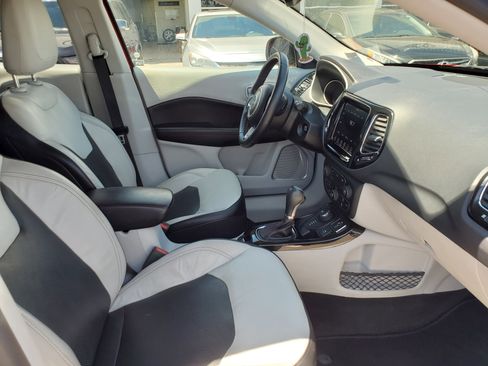 Used 2017 Jeep Compass Limited image 36