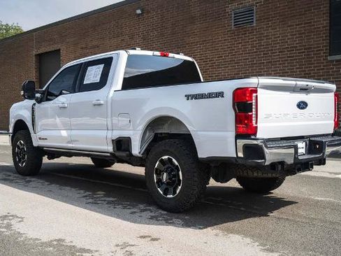 Certified 2025 Ford F250 Lariat w/ Tremor Off-Road Package AWD/4WD image 4